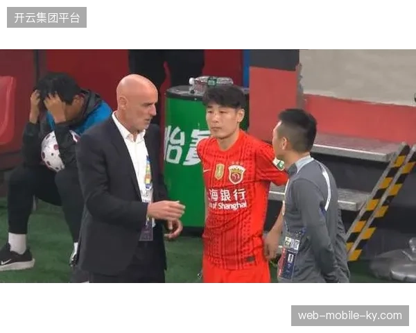 武磊替补登场完成百场成就，李昊与毛伟杰等年轻球员获得出场机会